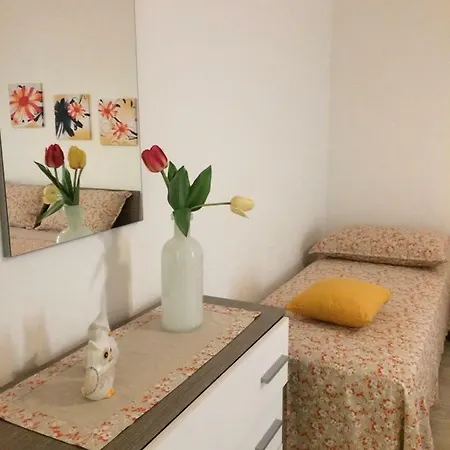 Apartment Casa Rosmini 2 *